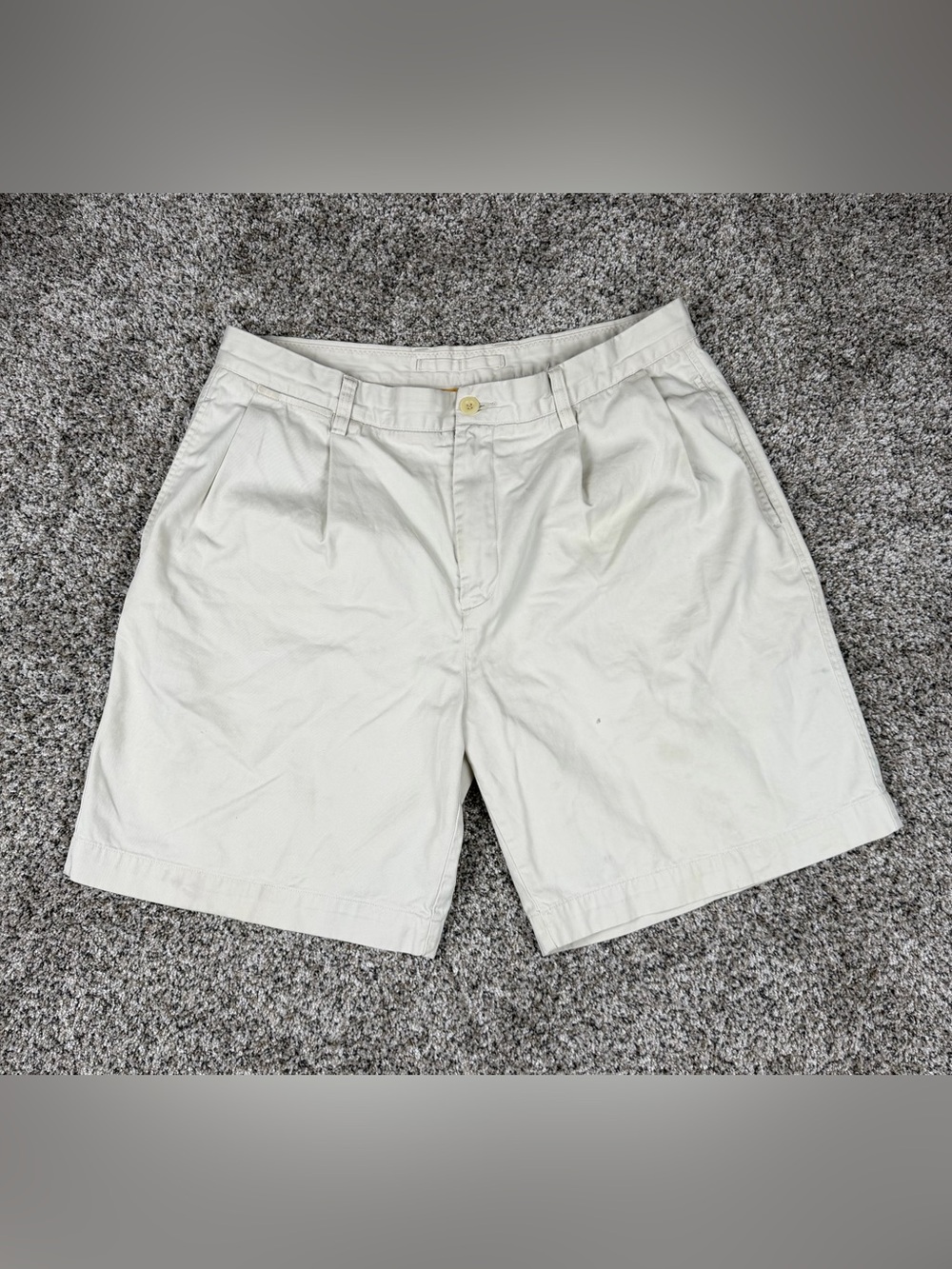 Sz 36W Men’s Nautica Rigger Pleated Front Light Khaki Chino Shorts